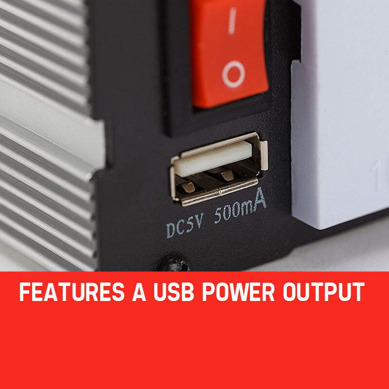 A detailed image of the USB port on the inverter, with a label indicating its ability to provide 5V 500mA output for charging devices.