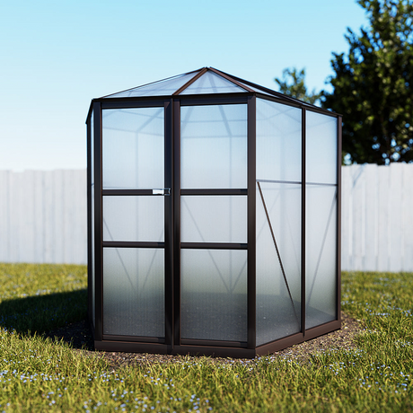 polycarbonate type of green house outdoor